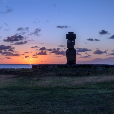 ahu-tahai-moai-statue-at-sunset-near-hanga-easter-island-chile