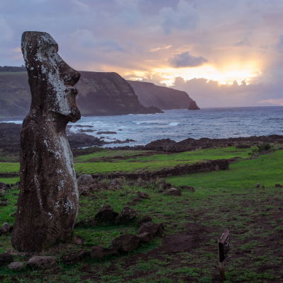 dawn-on-isla-de-pascua-rapa-nui-easter-island